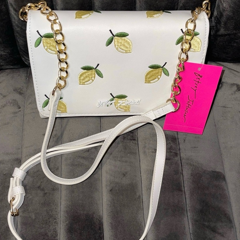 New BESTY JOHNSON White Embroidered Lemons  Crossbody Gold Chain Bag Small Purse